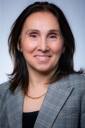 Dr. Fatma Tat