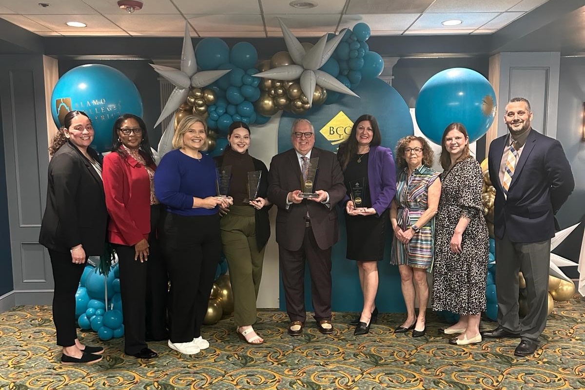 The team from Hudson County Community College receives the Bellwether Legacy Award at the Community College Futures Assembly.