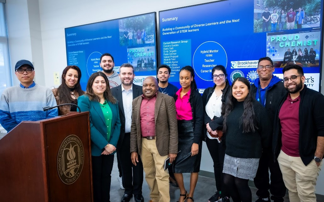 HCCC School of STEM students, faculty, and staff meet with Saint Peter’s University Associate Professor of Chemistry Dr. Yosra Badiei at the College’s Women in STEM event.