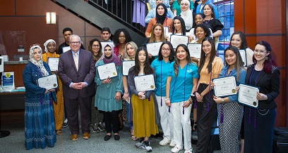 https://www.hccc.edu/news-media/resources/images/052522-esl-graduation-thumb.jpg